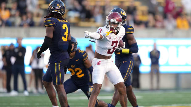 Nov 11, 2023; Berkeley, California, USA; Washington State Cougars wide receiver Josh Kelly (3) gestures after catching a pass against the California Golden Bears during the fourth quarter at California Memorial Stadium. Mandatory Credit: Darren Yamashita-USA TODAY Sports